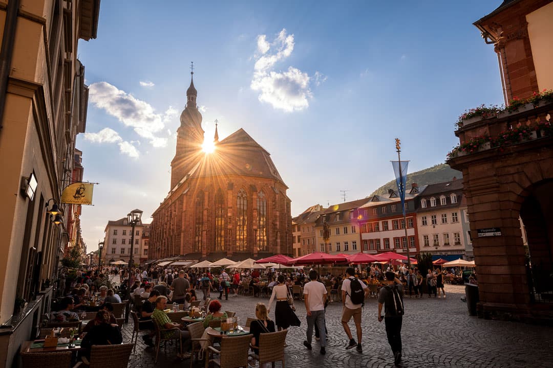 Marktplatz mit Heiliggeistkirche