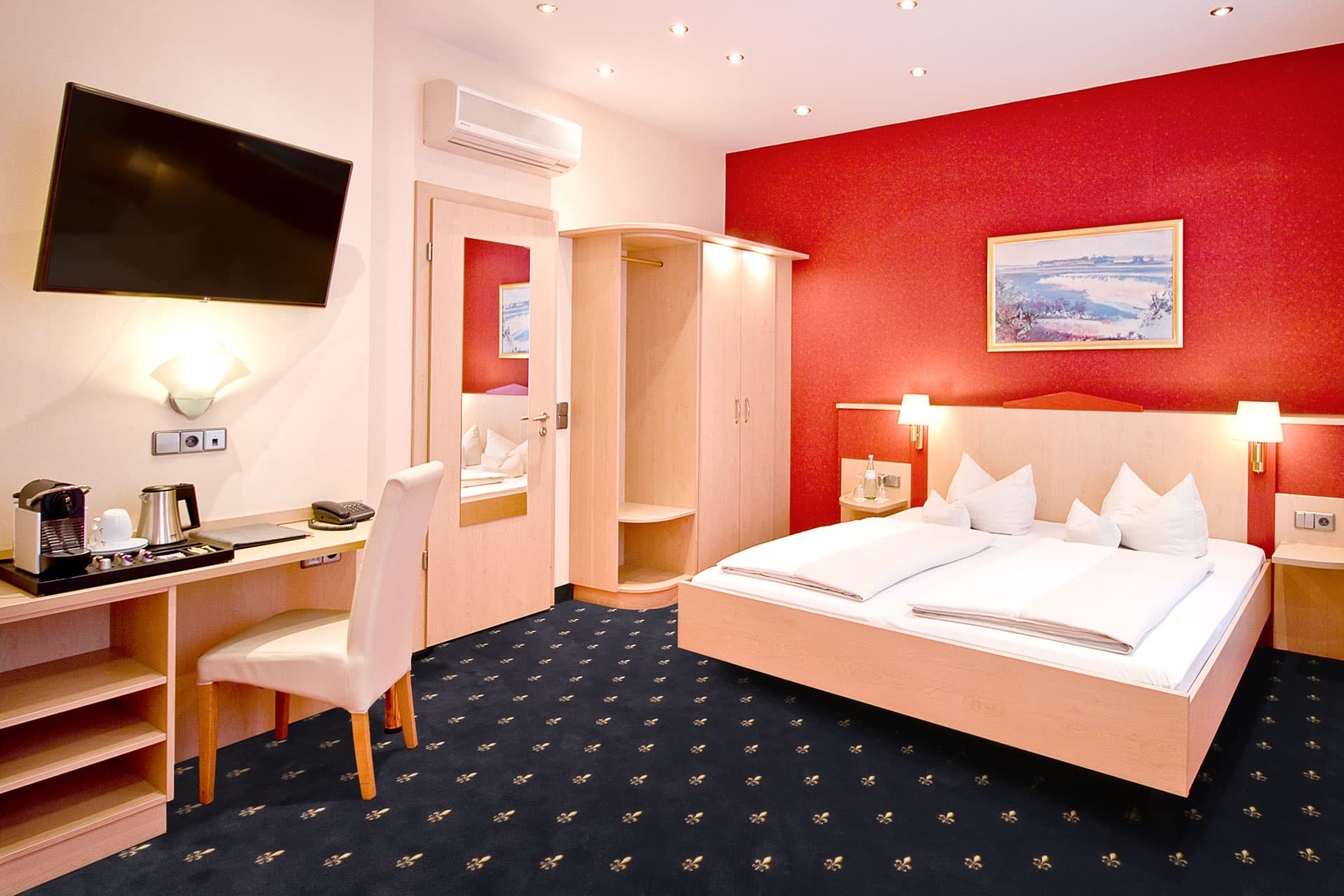 Doppelzimmer mit Doppelbett